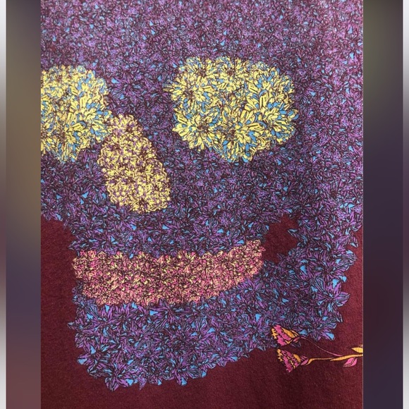 Marc Jacobs T Shirt with Skull/Flower Design Size Med - Picture 3 of 10